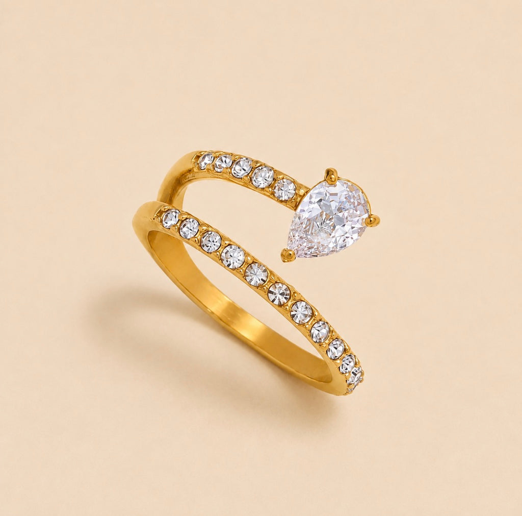 Amour Crystal Ring – Gold