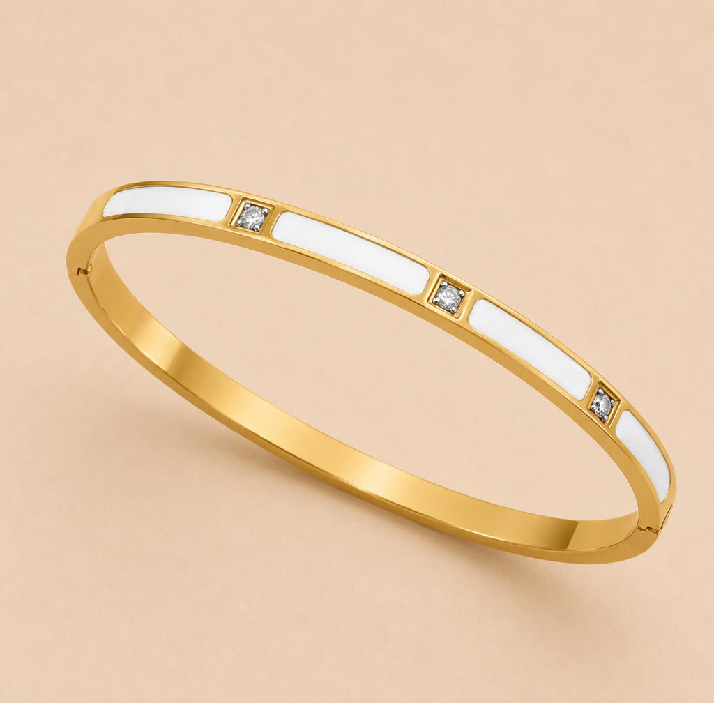 Lumière Blanc Armreif – Gold