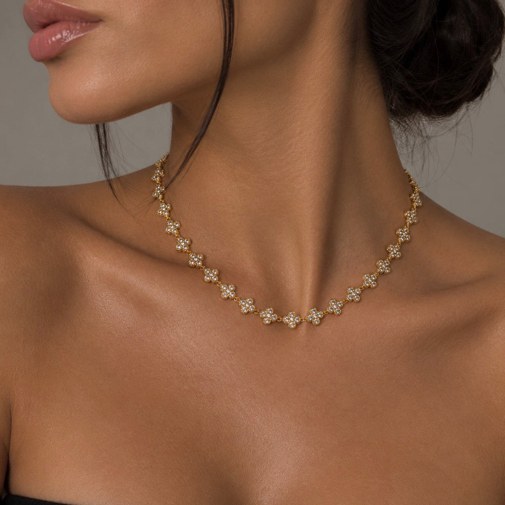 Marbèll Fleur Diamond Necklace – Gold