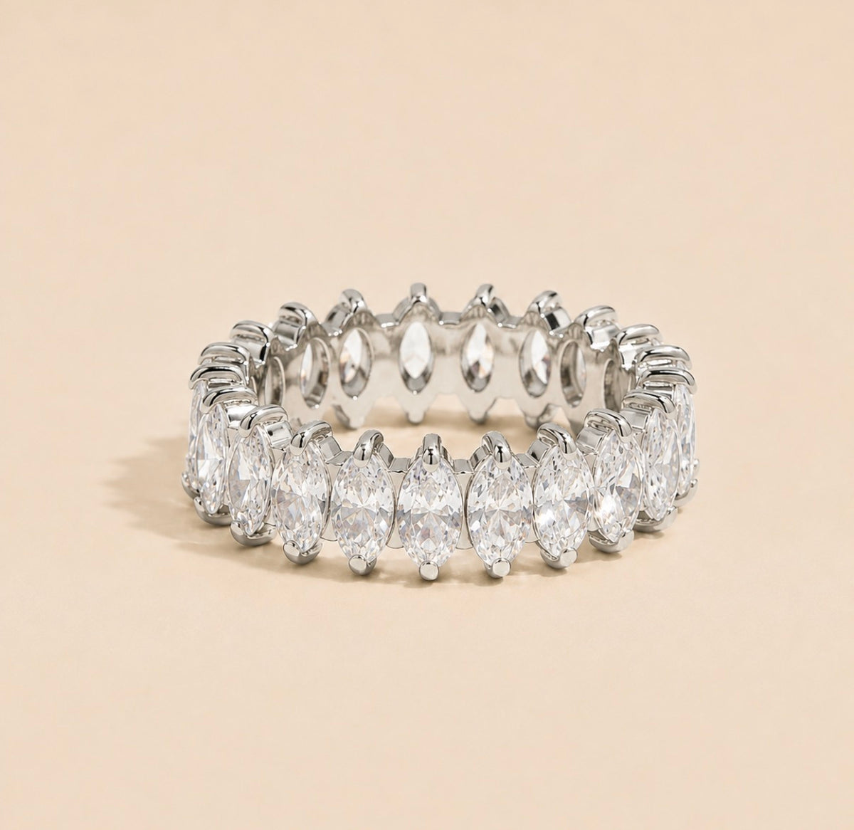 Éclat Marquise Eternity Ring – Gold