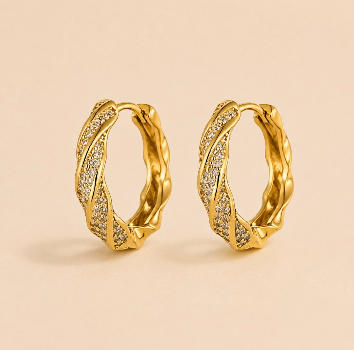 Marbéll Lumière Twist Hoops – Gold