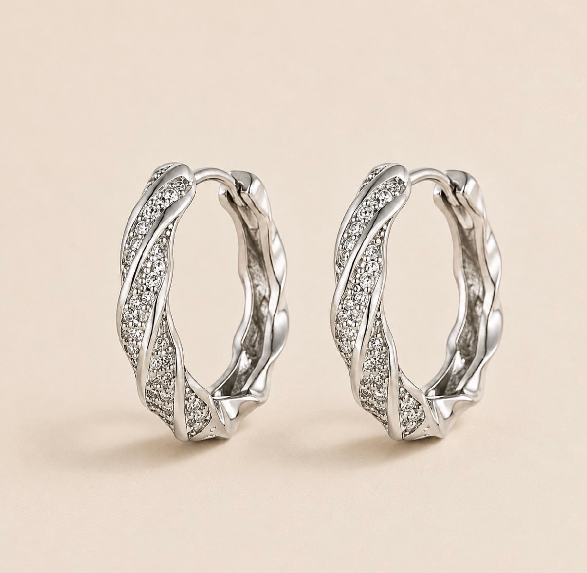 Marbéll Lumière Twist Hoops – Gold