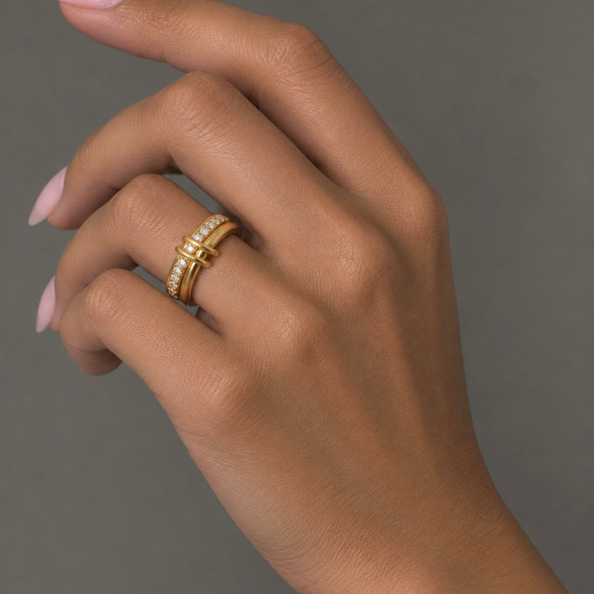 Éternité Zircon Ring – Gold